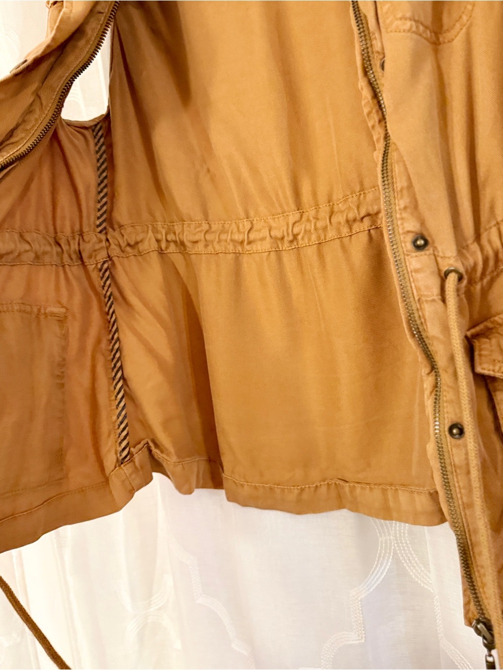 Trixxi Utility Cargo Vest Size Medium Camel Safari Military Style - Picture 7 of 10